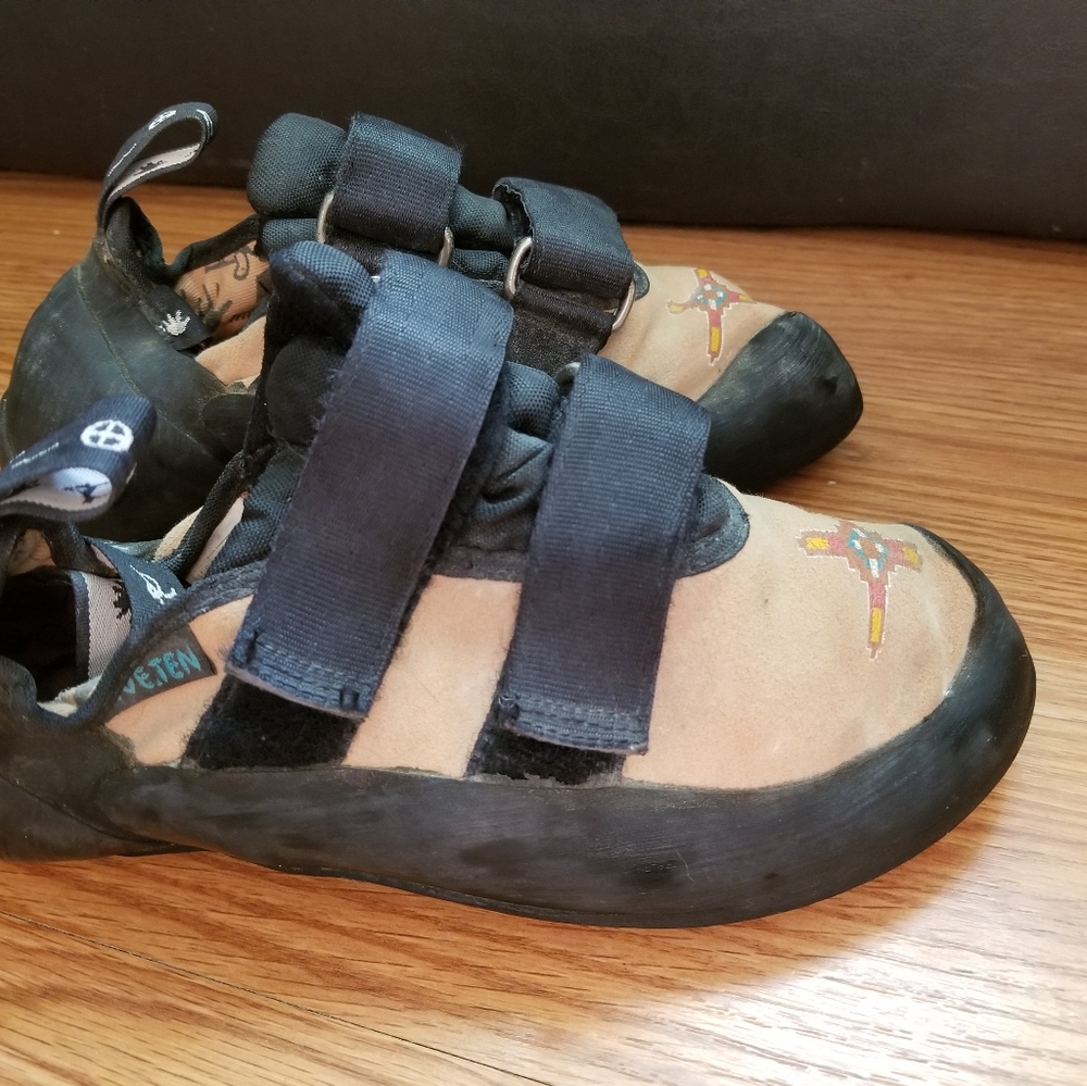 FIVE TEN Anasazi Climbing Shoe